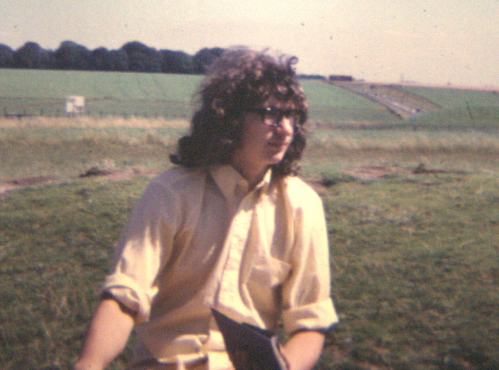 G12_1929-gus-stonehenge72